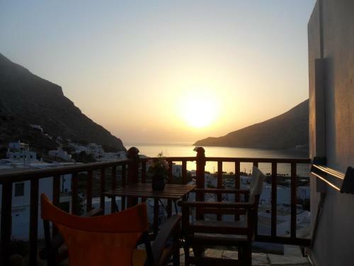 Hostal Froudi Rooms