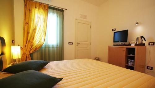 Hostal Efharis