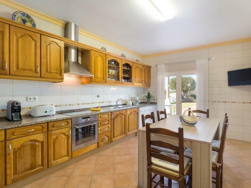 Vale Formoso Villa Sleeps 6 With Pool And Air Con
