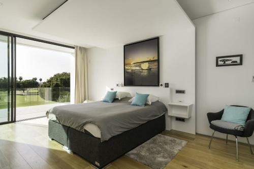 Villa Colinas Do Golfe Lux By Sapvillas