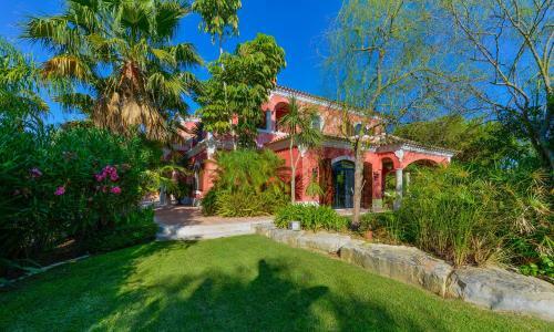 Villa In Quinta Do Lago Sleeps 10