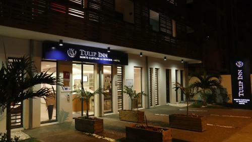 Hotel Tulip Inn Sainte Clotilde