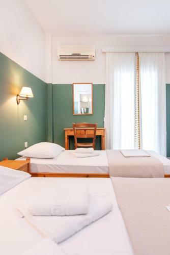 Hostal Flora