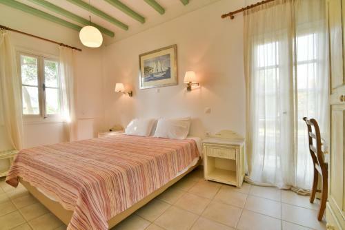 Golden Beach Hotel & Apartments