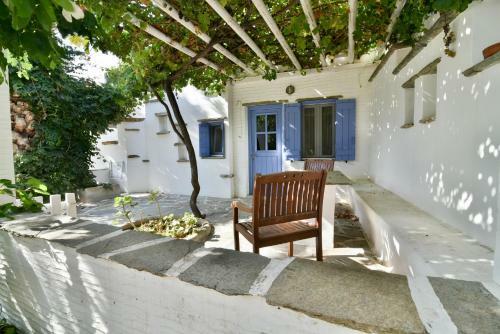 Golden Beach Hotel & Apartments