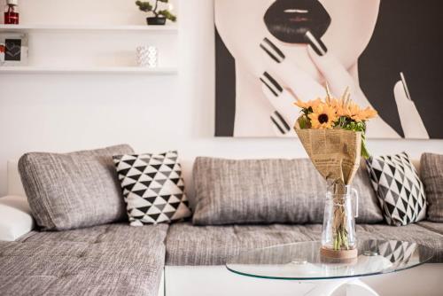 Apartamento 2-room Penthouse Plaza Residence P1