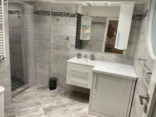 Apartamento Fancy Westpark 2 Residence Lakeview W7