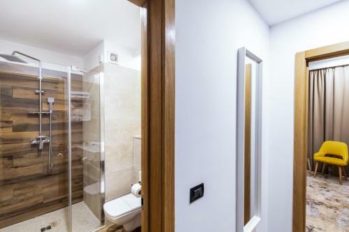 Grand View Hotel & Suites Copou