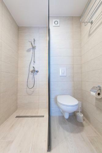 Zip Apartments