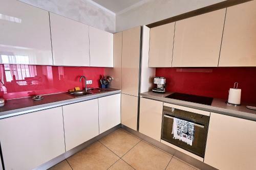 Apartamento Zenia Tudor's Residence