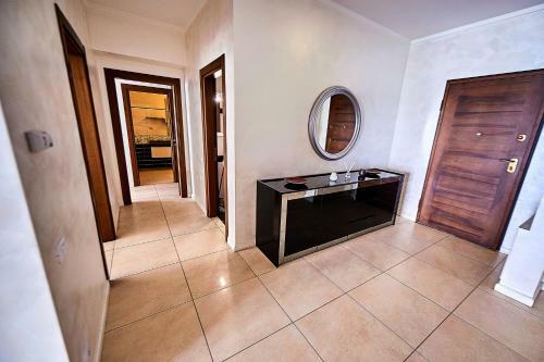 Apartamento Zenia Tudor's Residence