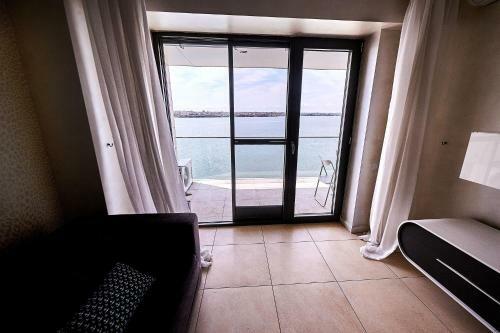 Apartamento Zenia Tudor's Residence