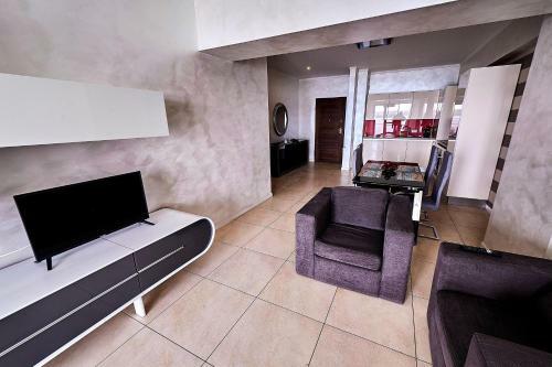 Apartamento Zenia Tudor's Residence