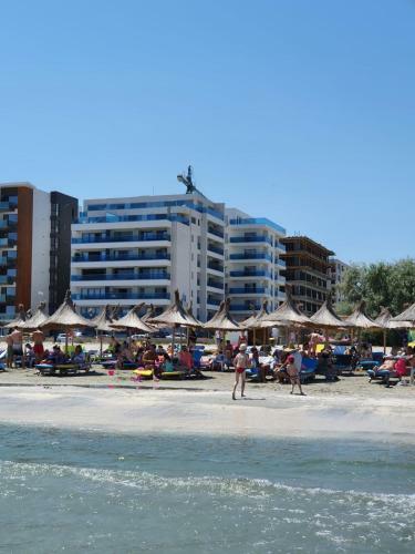 Wave 3 Promenada Apartments