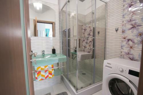 Apartel Almira