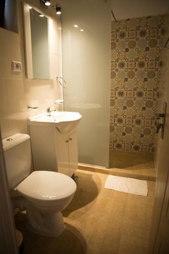 Hotel Salos Beach Resort