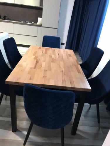 Three-bedroom Luxury Apartment Marina