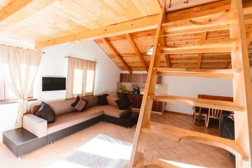 Hotel Apartamente Isai- Muntele Mic