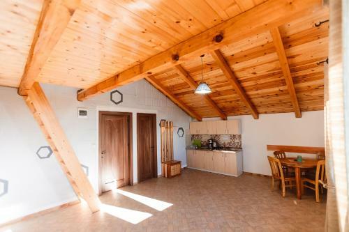 Hotel Apartamente Isai- Muntele Mic