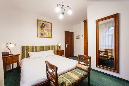 Hostal Casa 3 Guesthouse