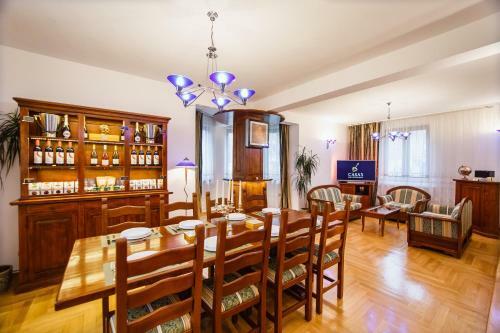 Hostal Casa 3 Guesthouse