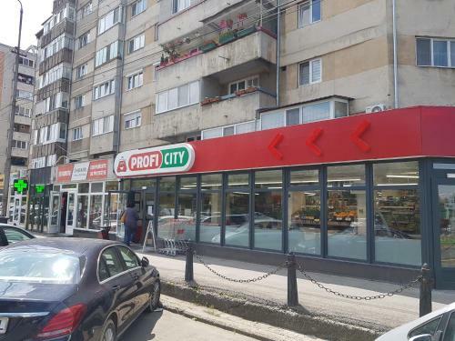 Ta'arof Apartment