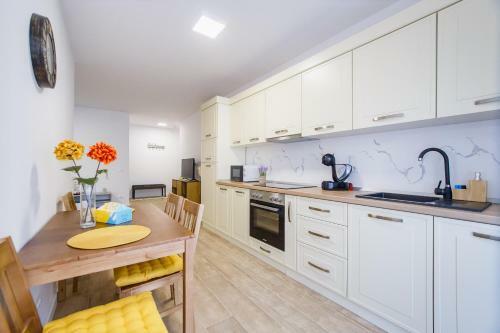 Apartamento Lovely Home At West Residence