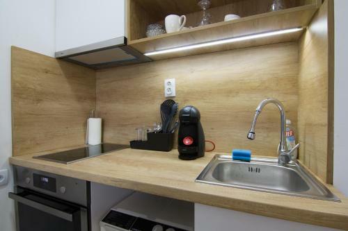 White City Boulevard Apartments