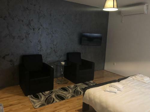 Airport Rest Apartments