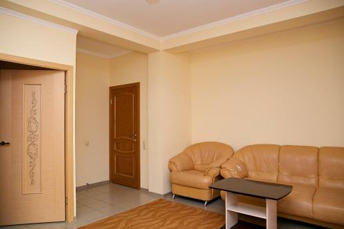 Hotel Lazur Kurortniy