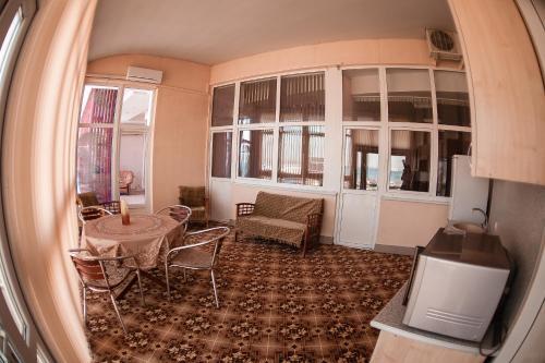 Apartment On Naberezhnaya 9