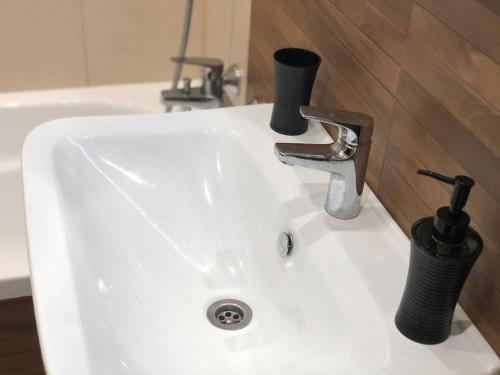 Apartamento ??????? ?????? Modern ?? ???????? 4?