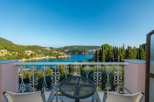 Odysseus Hotel