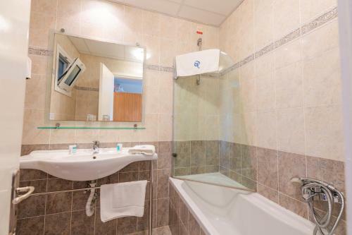 Odysseus Hotel