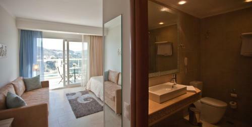 Odysseus Hotel