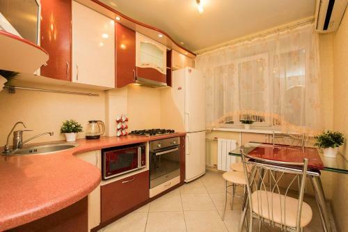 Apartamento 5days-nn, ??????????? ? 2 ????????? ?? ???????? ????, 10