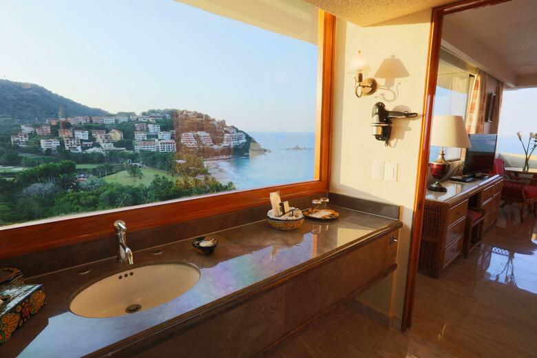 Hotel Barcel� Ixtapa