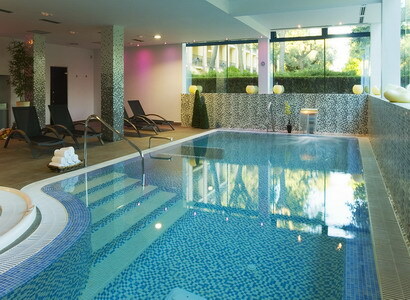 Hotel Abades Benacazon