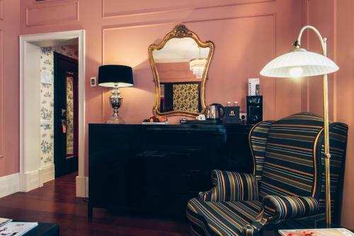 Dom Boutique Hotel By Authentic Hotels