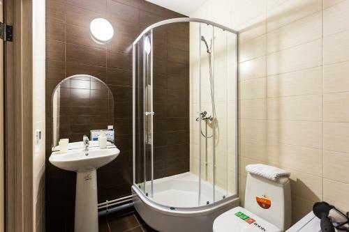 Salut Plus Apartments