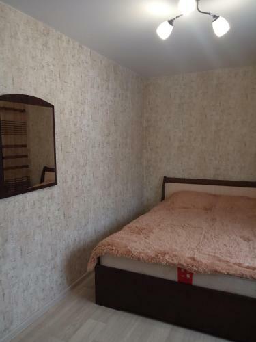Apartamento ??????????? ?? Dzerzhinskogo, 6. 3-????????? ????????