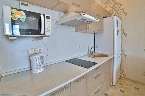 Ideal House Apart