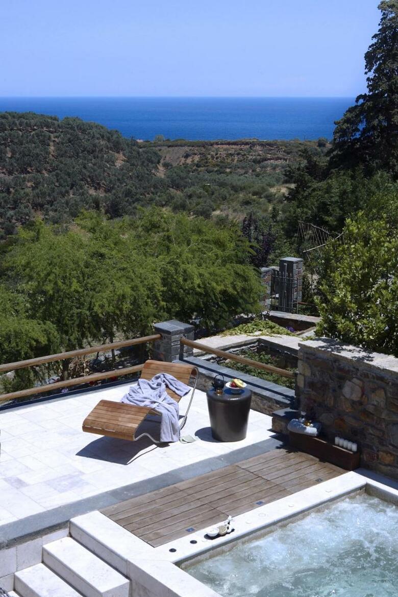 Kinsterna Hotel & Spa