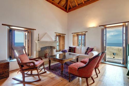 Malvasia Traditional Hotel