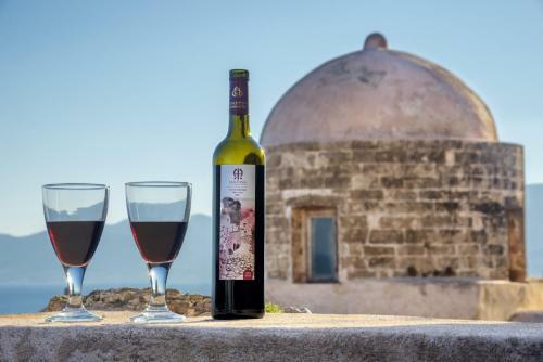 Malvasia Traditional Hotel