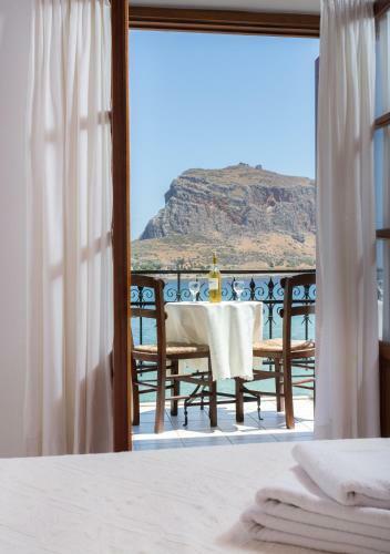 Hostal Petrino Guesthouse