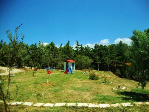 Meraki Apartments And Studios