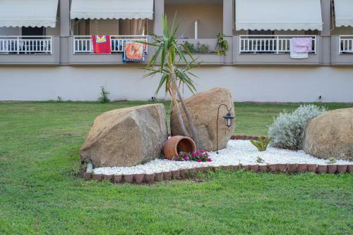 Camping Linaraki Apartments & Bungalows