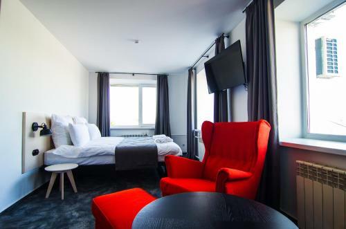 Moment Hotel