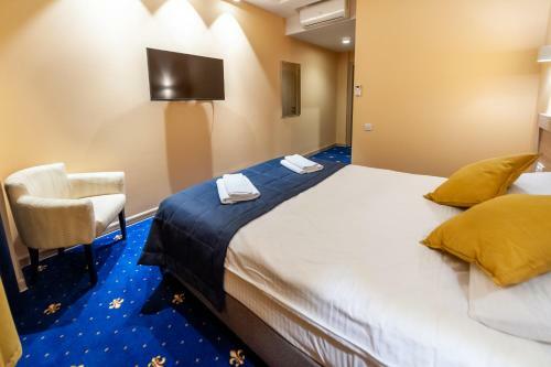 Hotel ??????